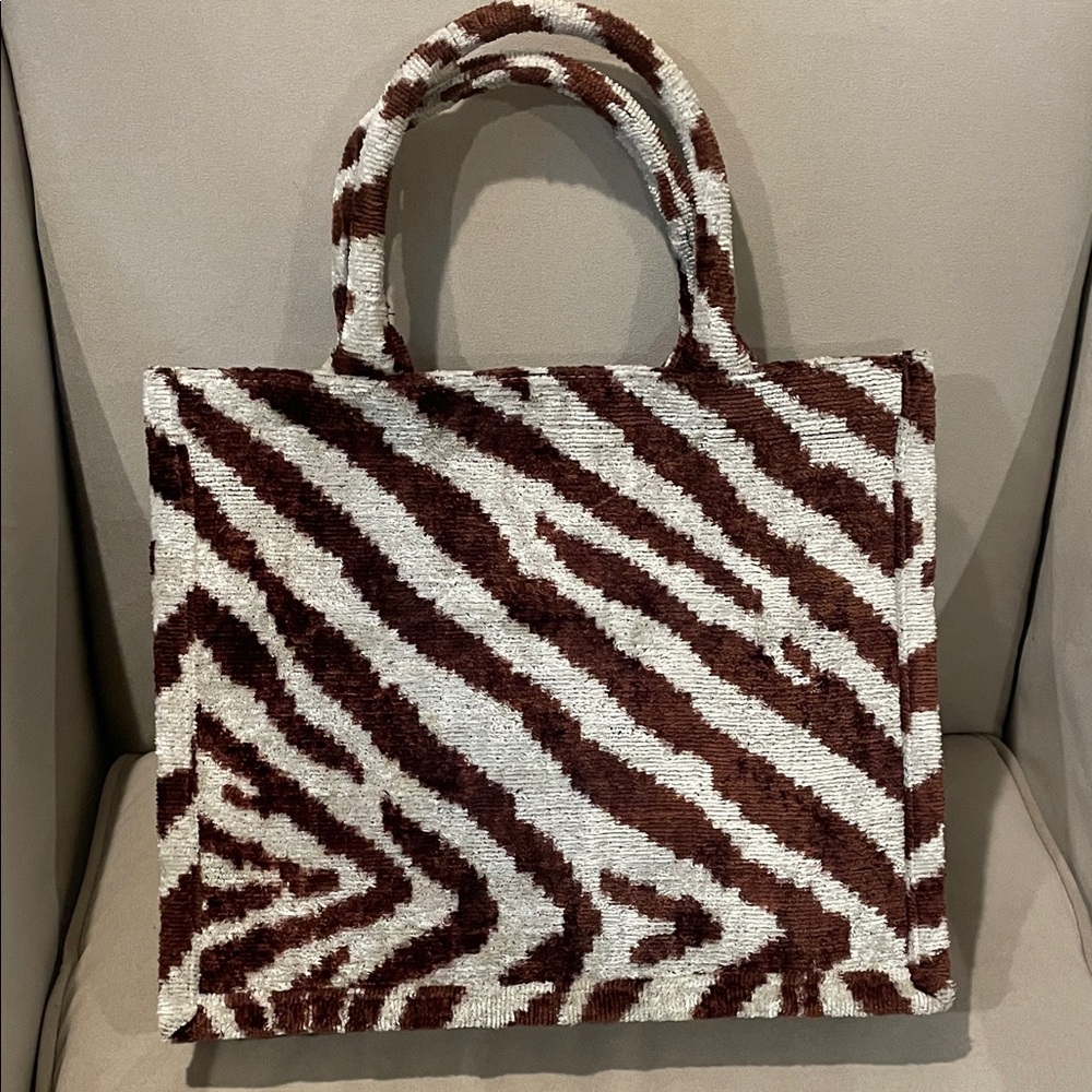 Ayca Design Silk Velvet Ikat Tote Bag NWOT!